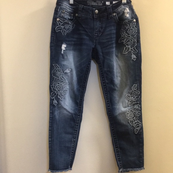 Miss Me Signature Ankle Skinny Jeans 07 - Picture 12 of 14